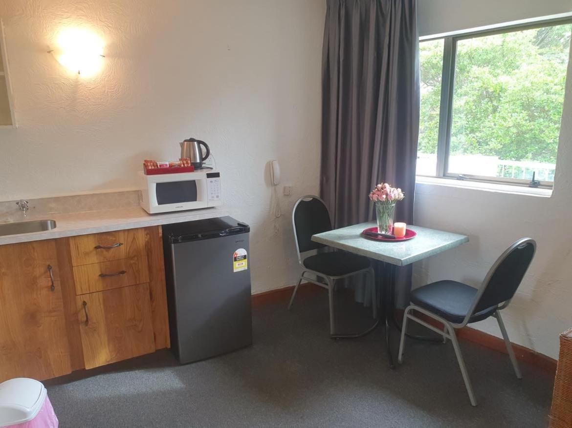 Aaa Mana Motel Porirua Dış mekan fotoğraf